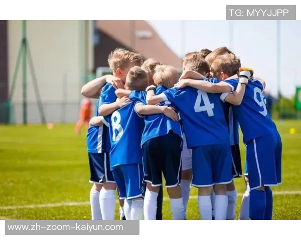 足球融化的时代:探讨运动与气候变化的深刻联系与影响 足球融化的时代:探讨运动与气候变化的深刻联系与影响